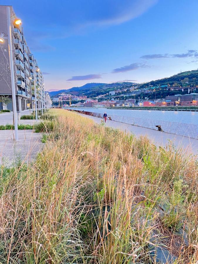 Small Lux Beachcity Close To The River,Metro And Parking Bilbao Dış mekan fotoğraf