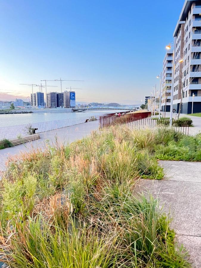 Small Lux Beachcity Close To The River,Metro And Parking Bilbao Dış mekan fotoğraf